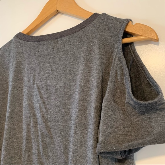 Mink Pink | Cold Shoulder Crop Top - Picture 6 of 7